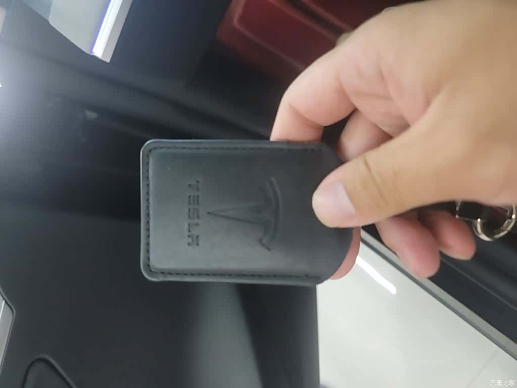 Tesla Model Y, 2024 9