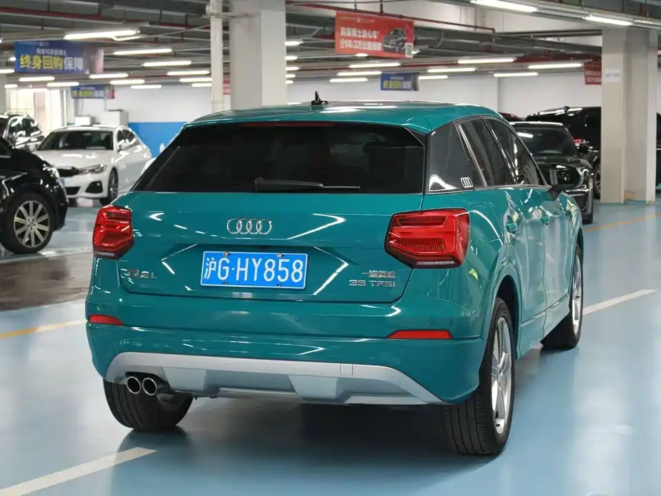 Audi Q2L