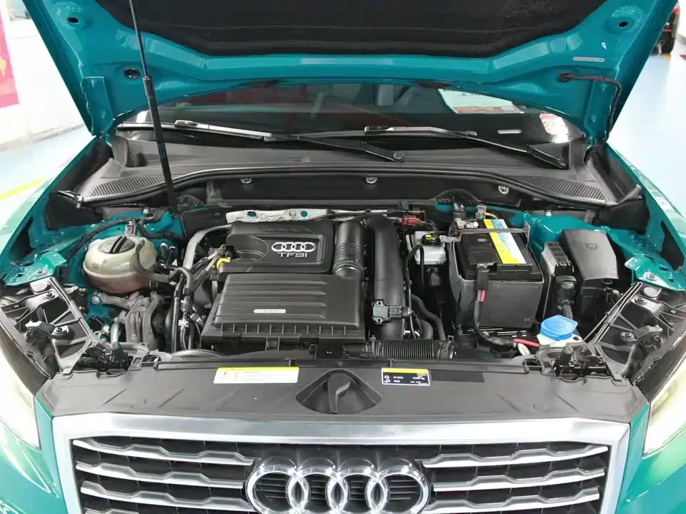 Audi Q2L