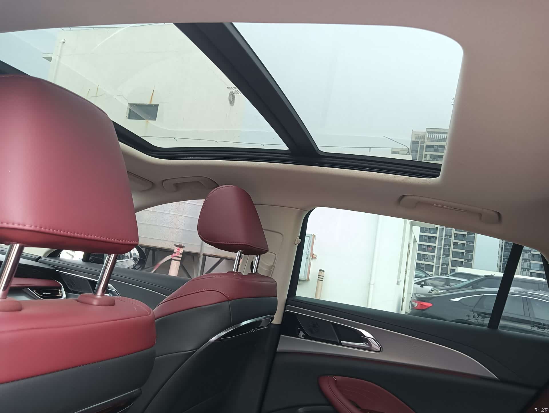 Hongqi H5, 2023 12