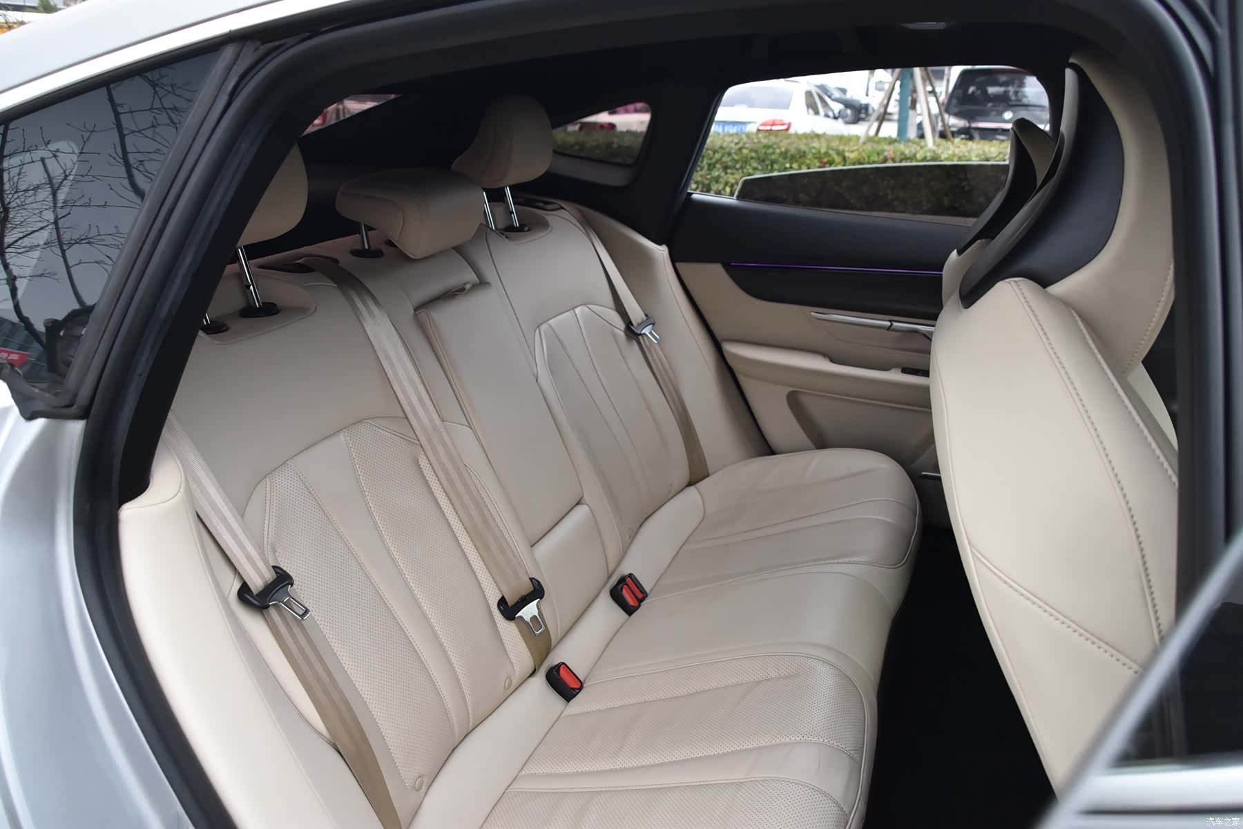 Xpeng P7, 2020 13