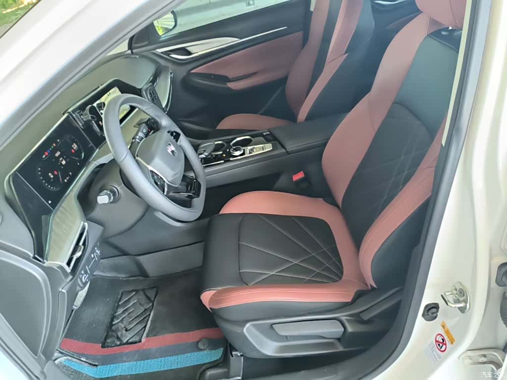 Changan Eado, 2022 15