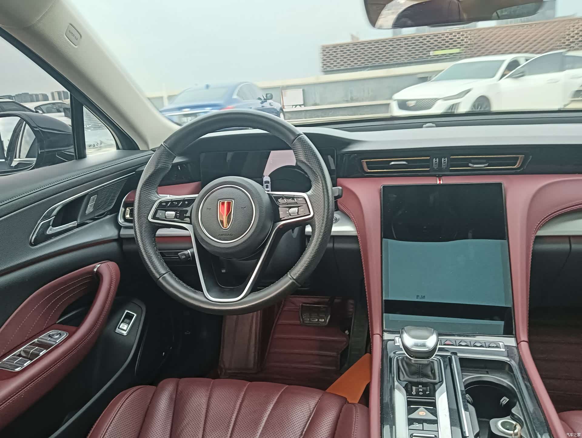 Hongqi H5, 2023 6