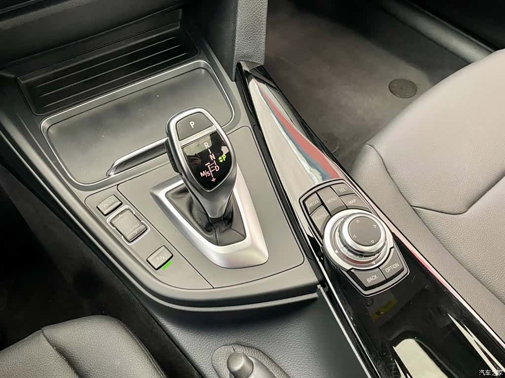 BMW 3 Series, 2017 10