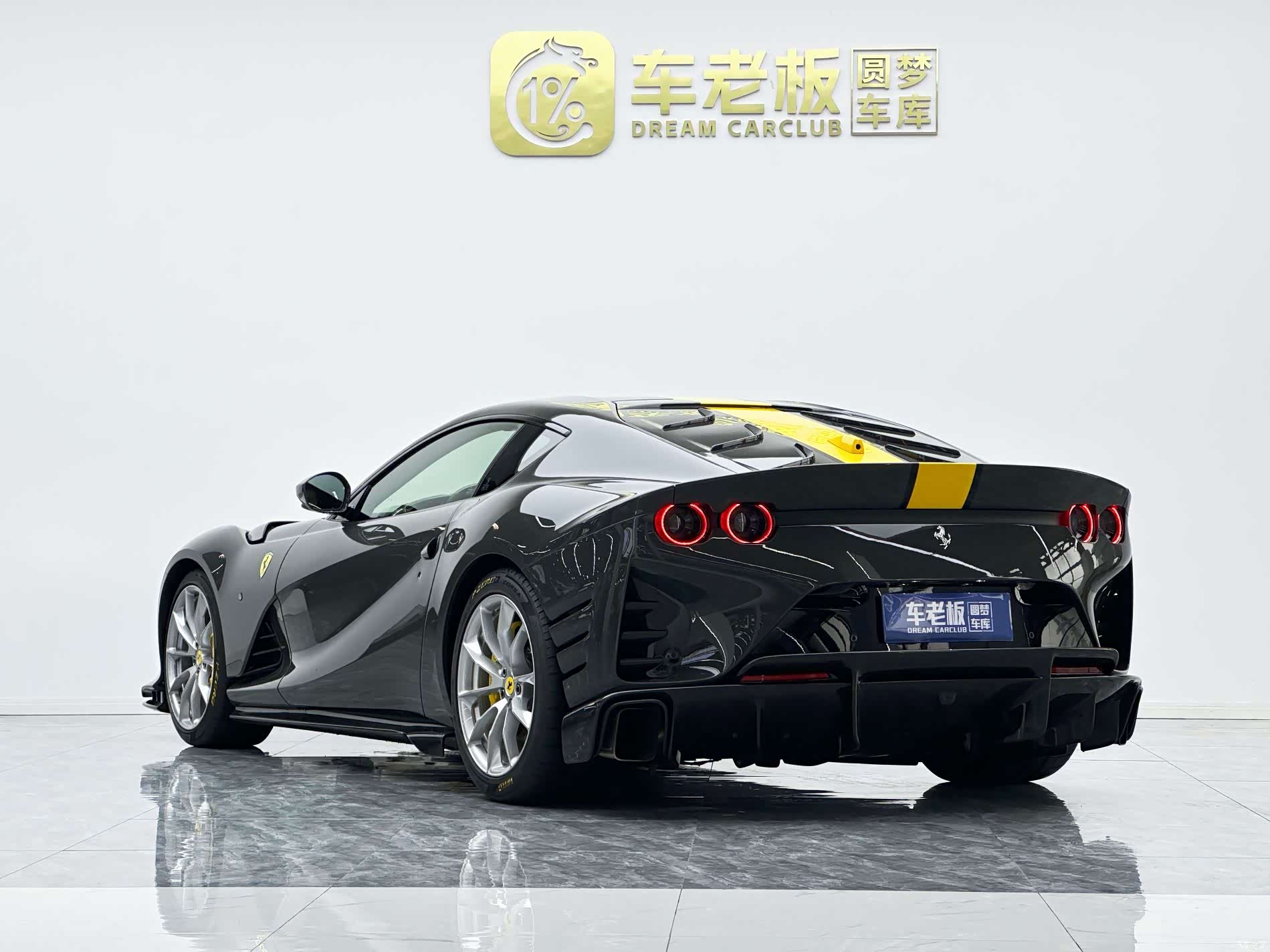 Ferrari 812, 2023 6