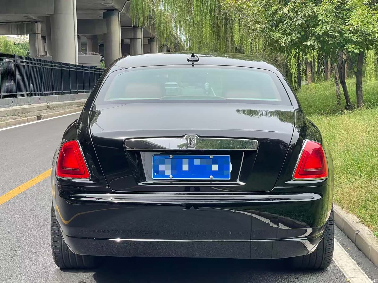 Rolls-Royce Ghost, 2015 4