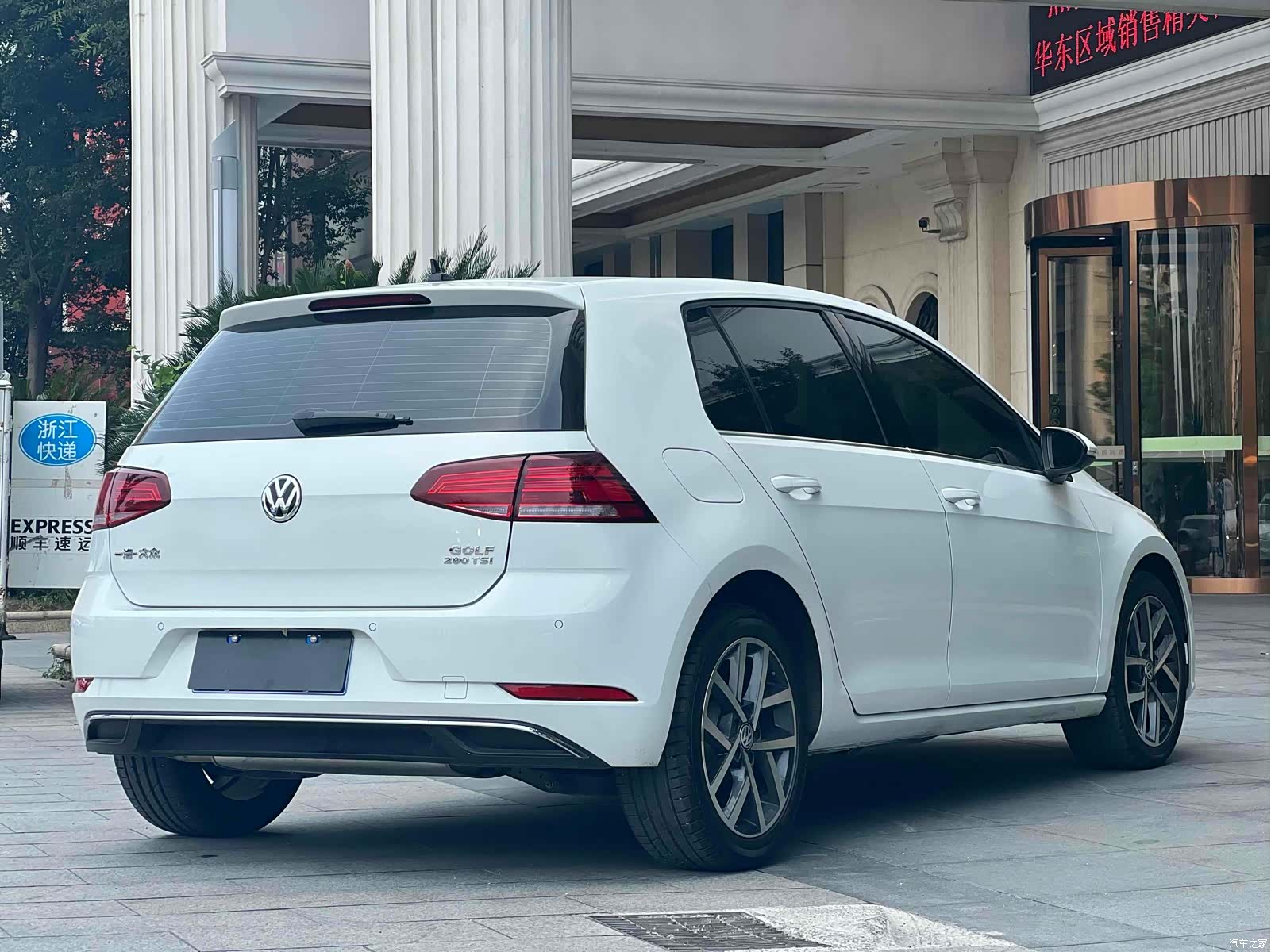 Volkswagen Golf, 2019 9