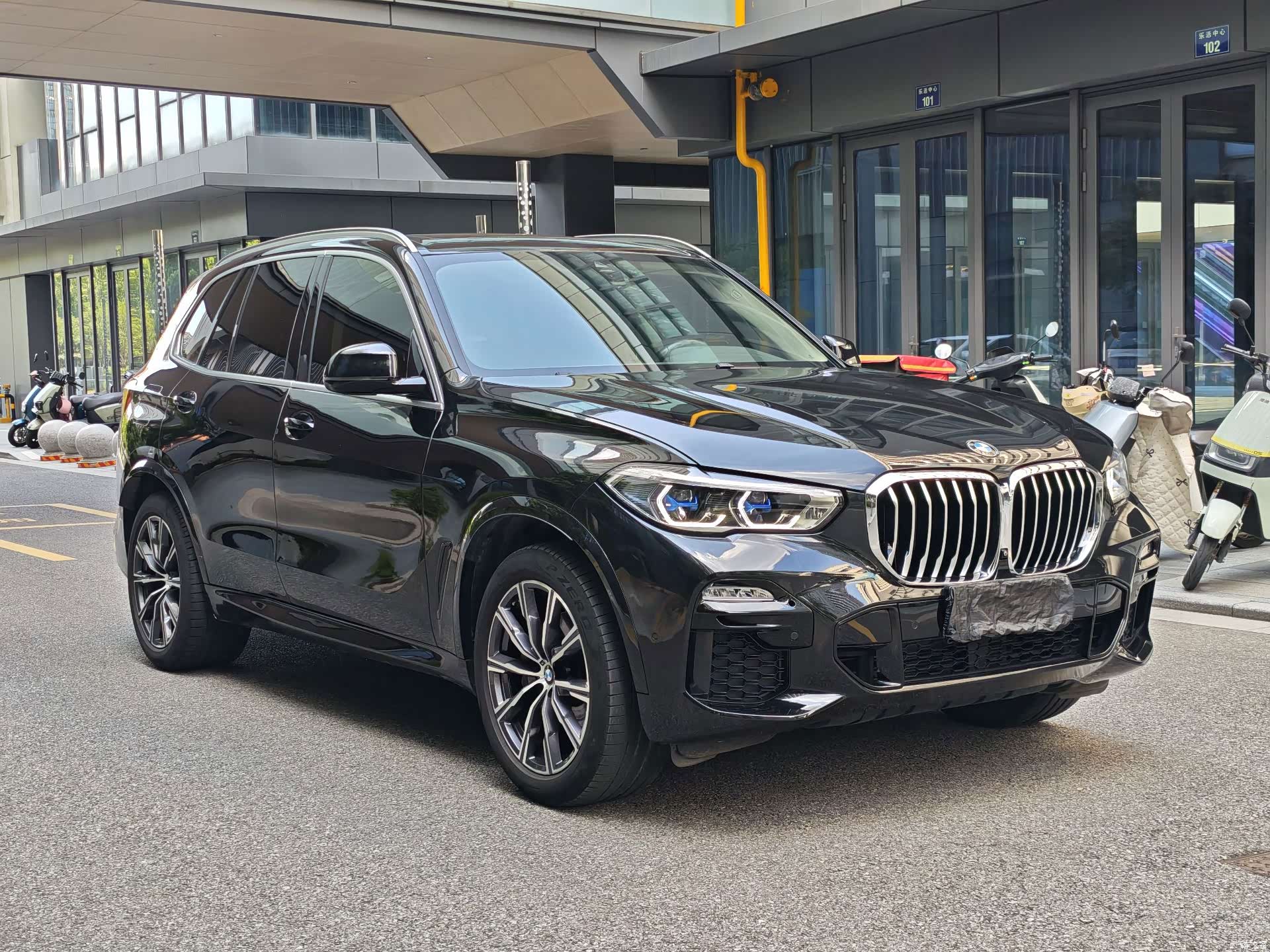 BMW X5, 2021 3