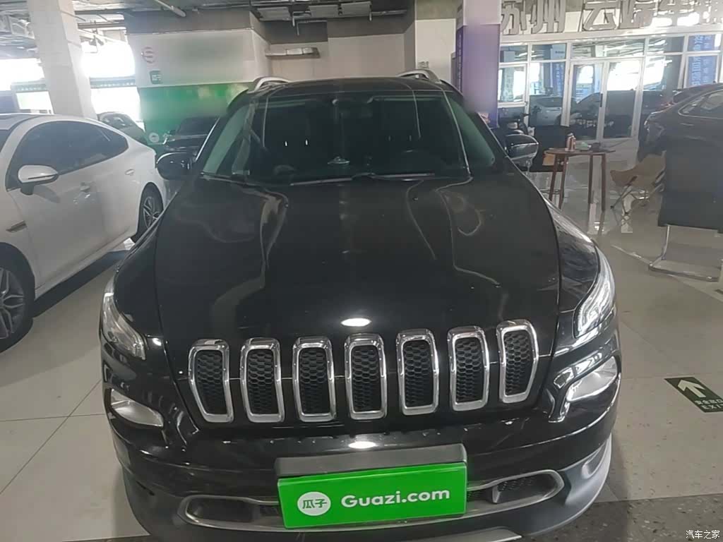 Jeep Cherokee, 2018 3