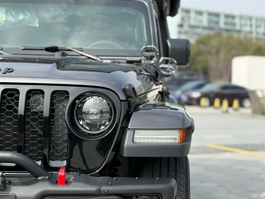 Jeep Gladiator, 1900 28