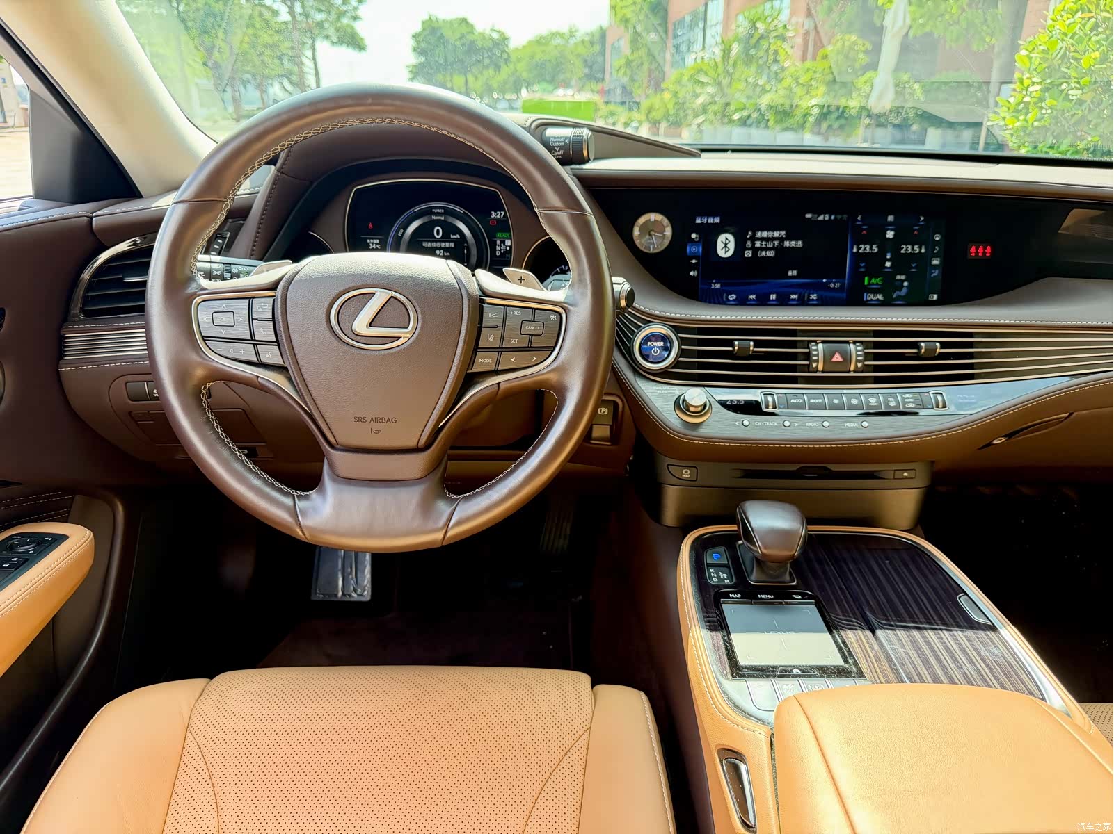 Lexus LS, 2020 11