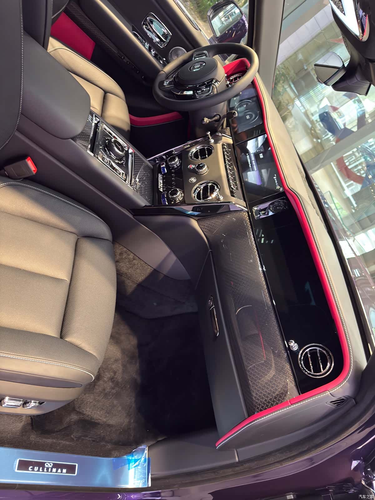 Rolls-Royce Cullinan, 2026 10