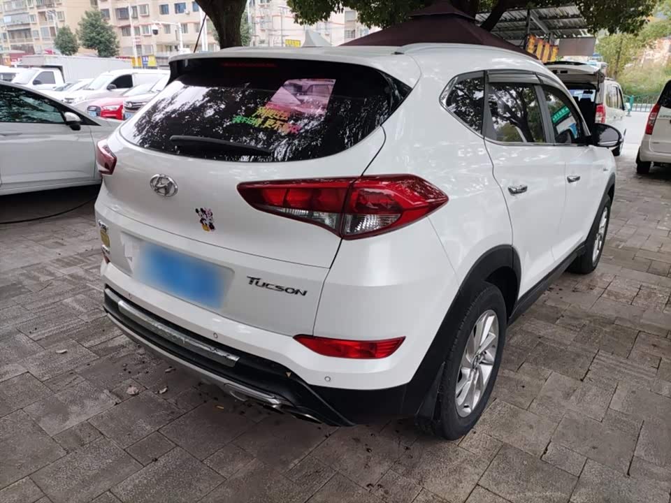 Hyundai Tucson