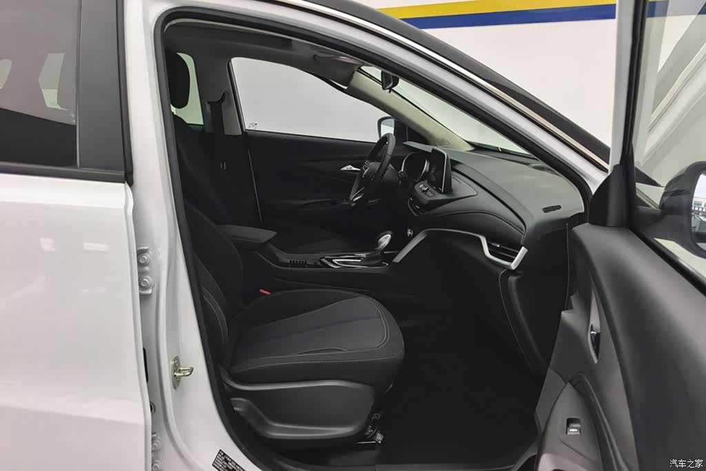 Buick Encore, 2019 8