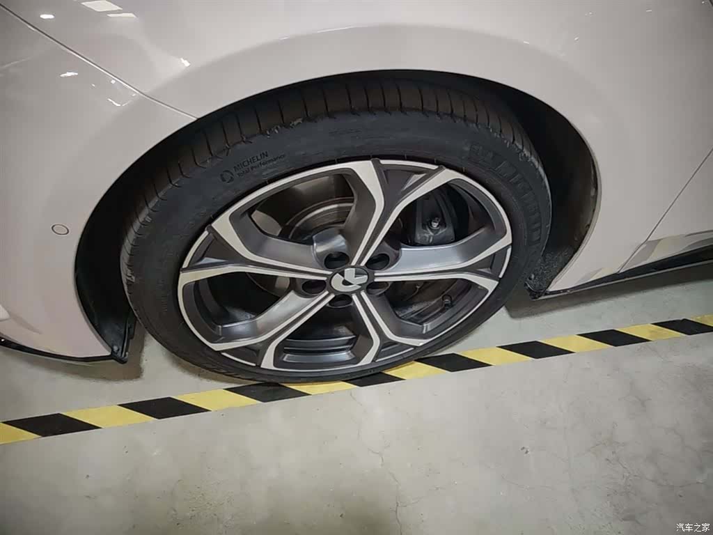NIO ET5, 2025 22