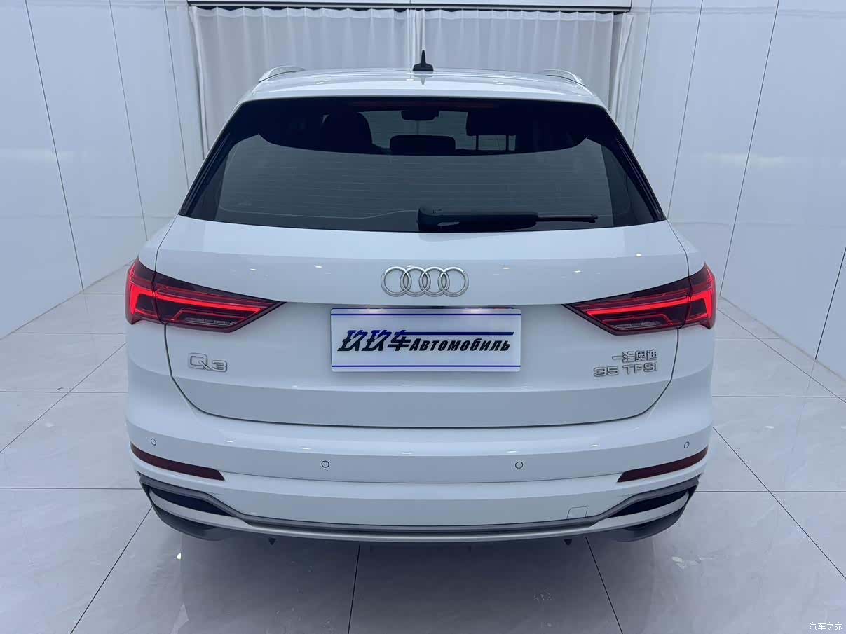Audi Q3, 2022 все фото