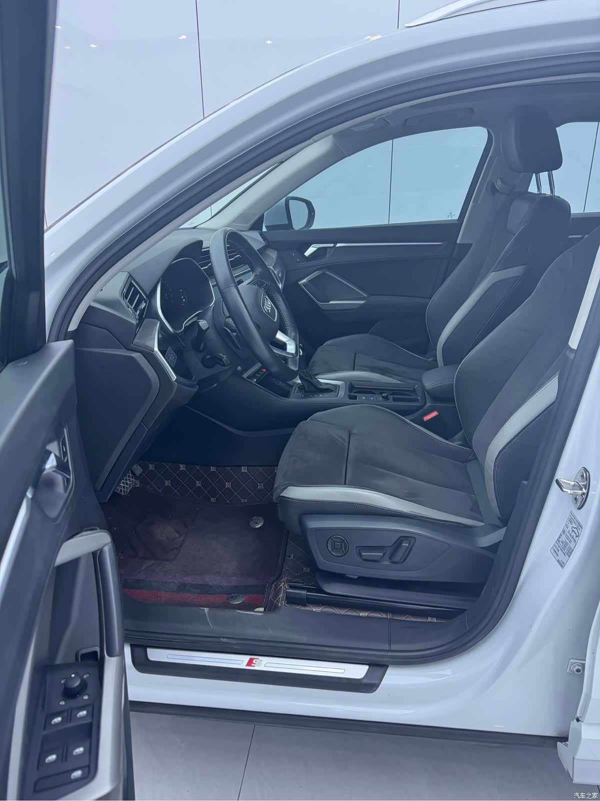 Audi Q3, 2022 12