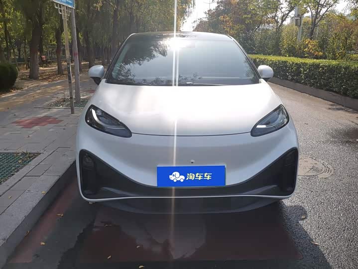 ARCFOX ji hu kao la 2023 jia ting ban