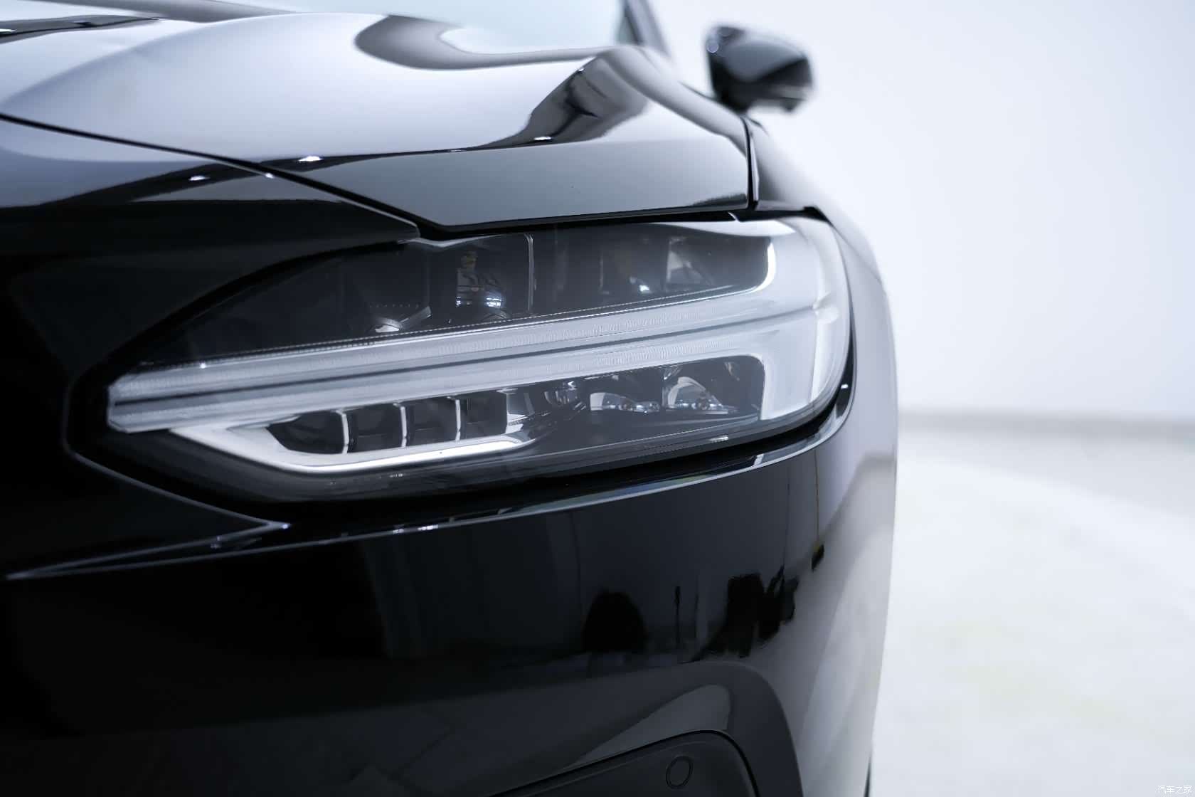 Volvo S90, 2023 3