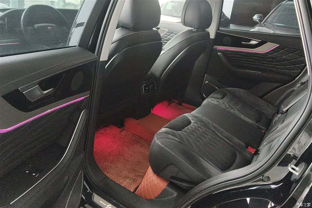 Hongqi HS5, 2022 10