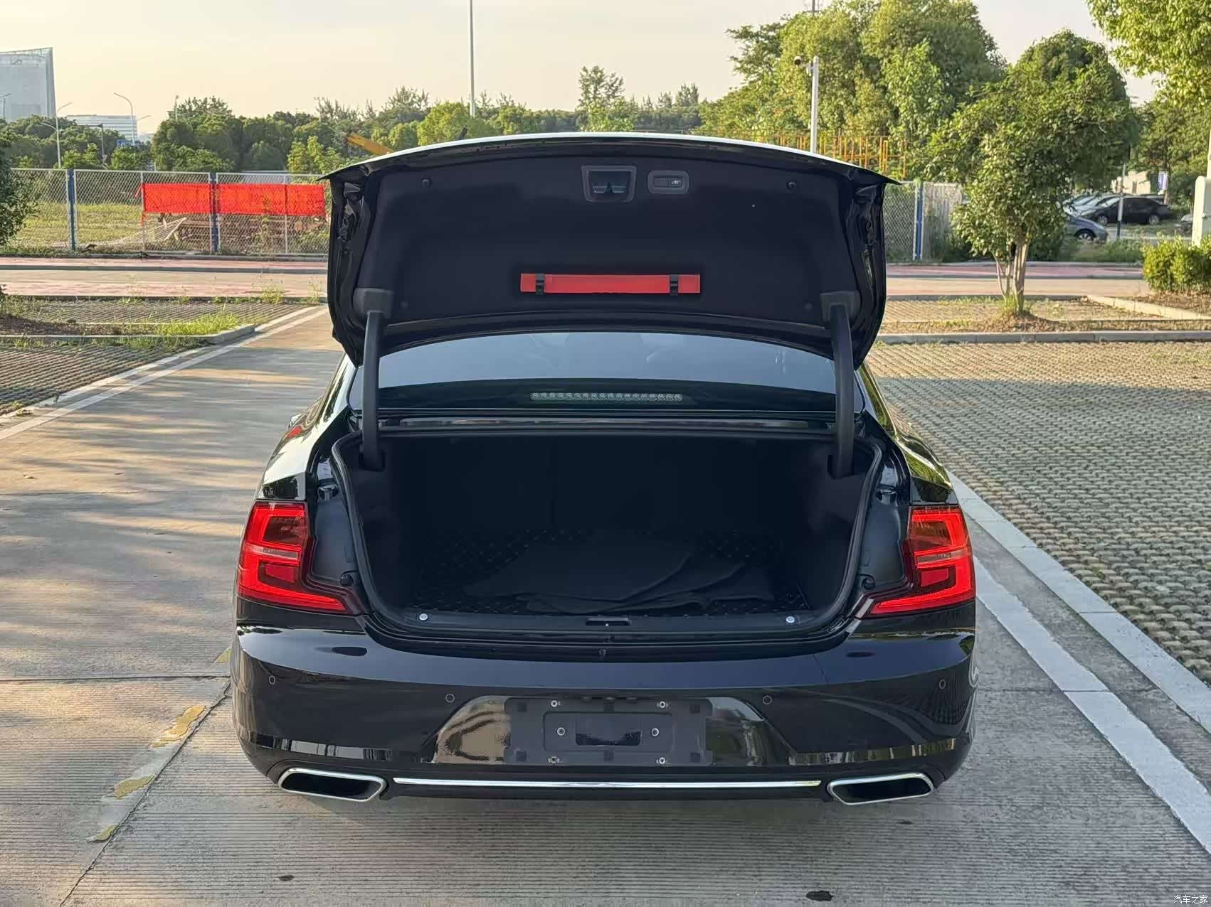 Volvo S90, 2019 8