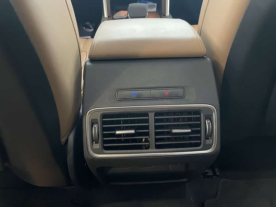 Land Rover Discover sports
