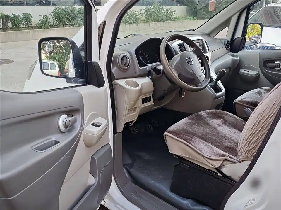 Nissan NV200 Nissan NV200