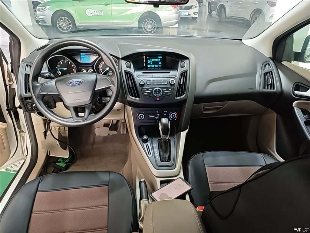 Ford Focus, 2015 10