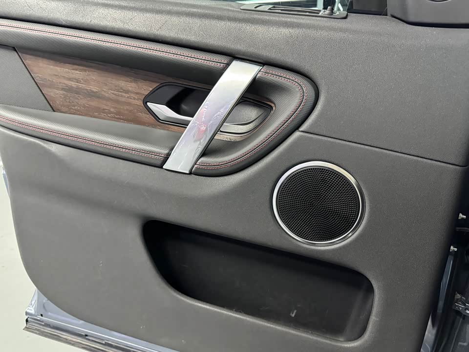 Land Rover Discover sports