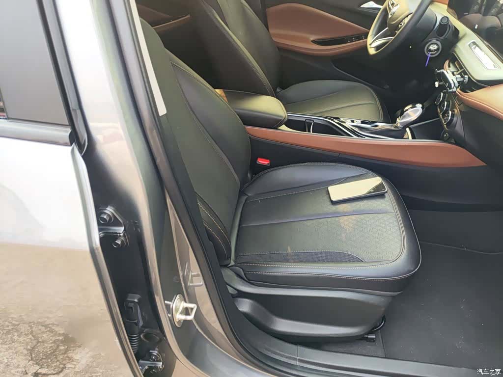 Buick Verano, 2022 4