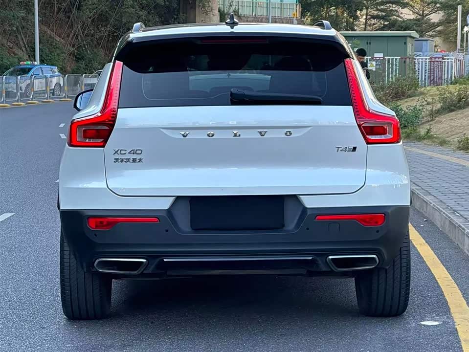 Volvo XC40