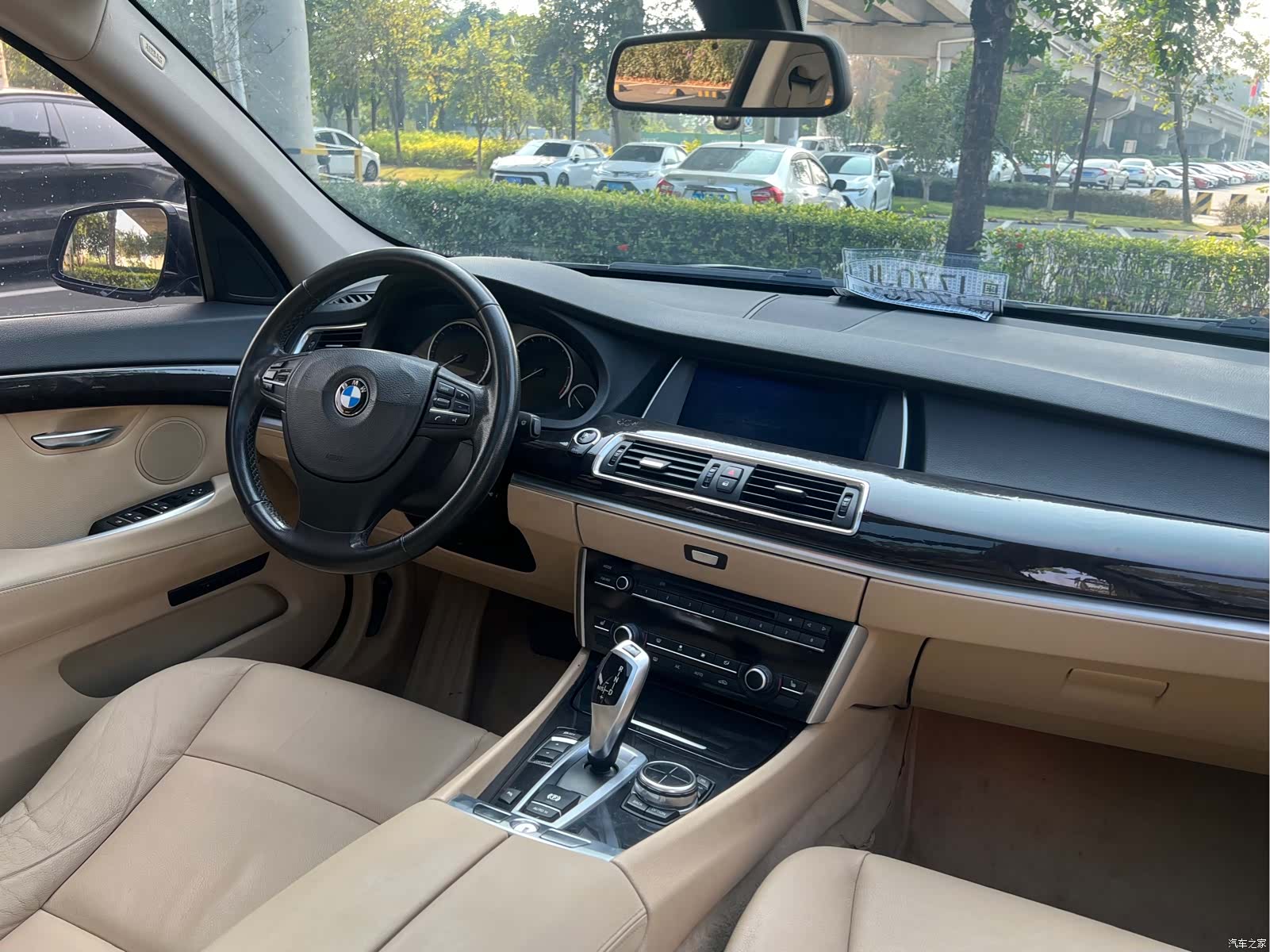 BMW 5 Series, 2013 11