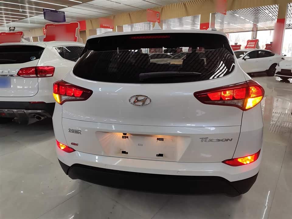 Hyundai Tucson