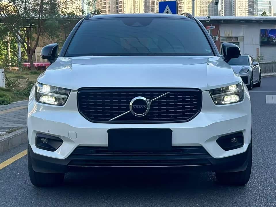 Volvo XC40