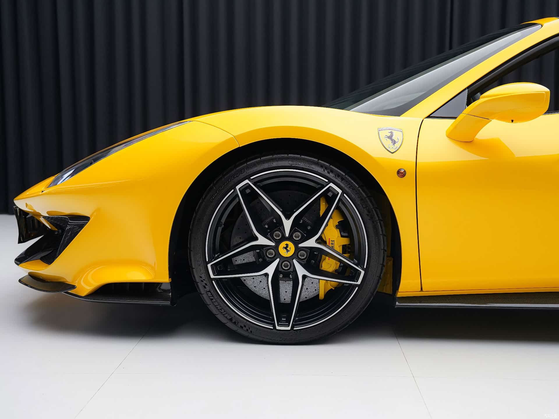 Ferrari 488, 2019 18