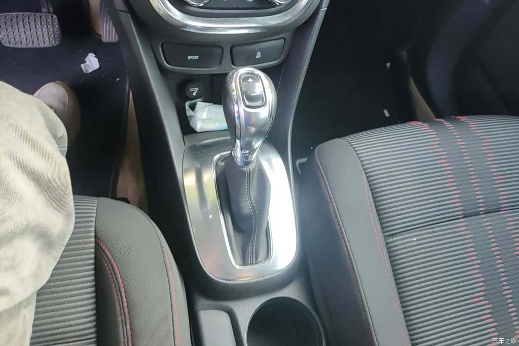 Buick Encore, 2015 16