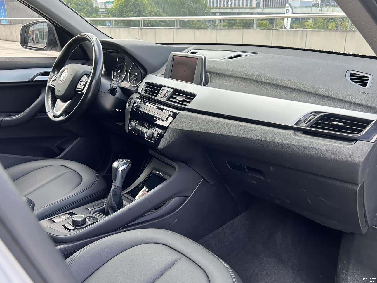 BMW X1, 2018 11