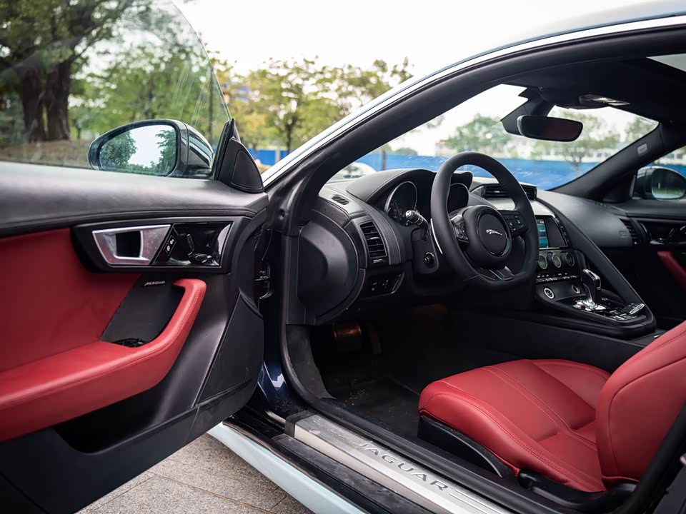 Jaguar F-TYPE Jaguar F-TYPE