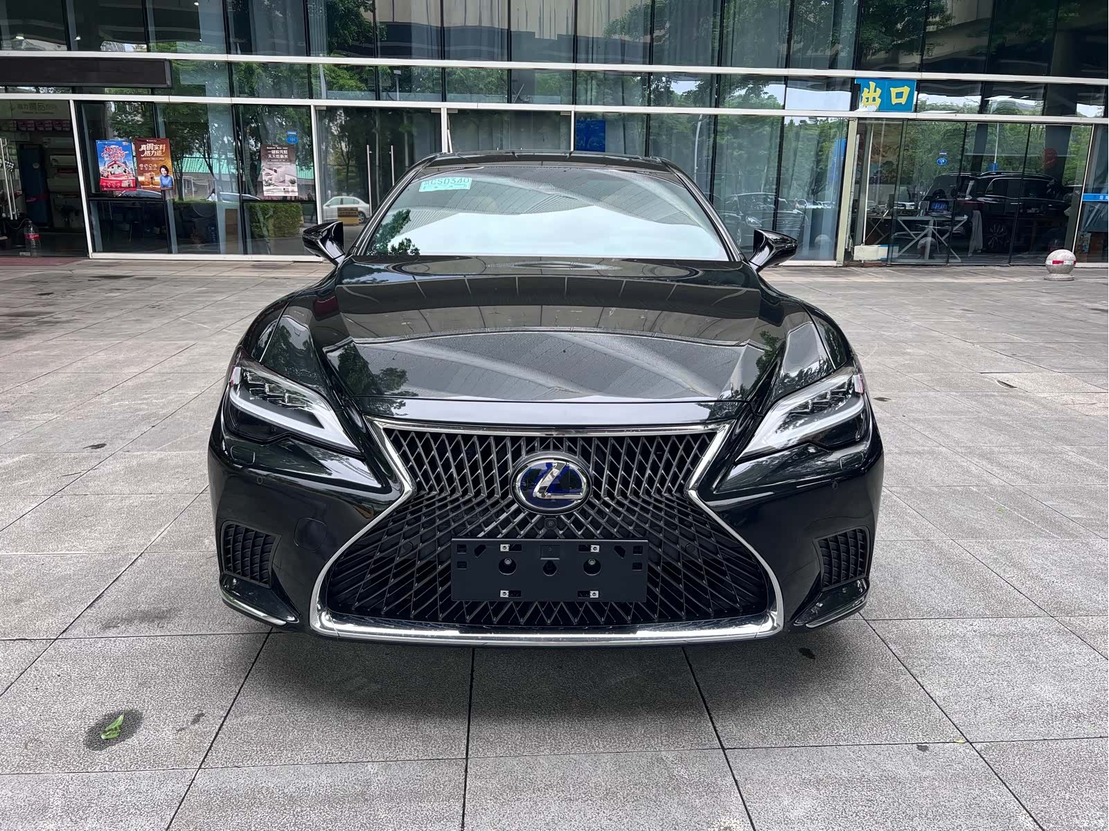 Lexus LS, 2023 2