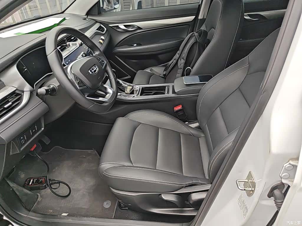 Geely Emgrand, 2021 15