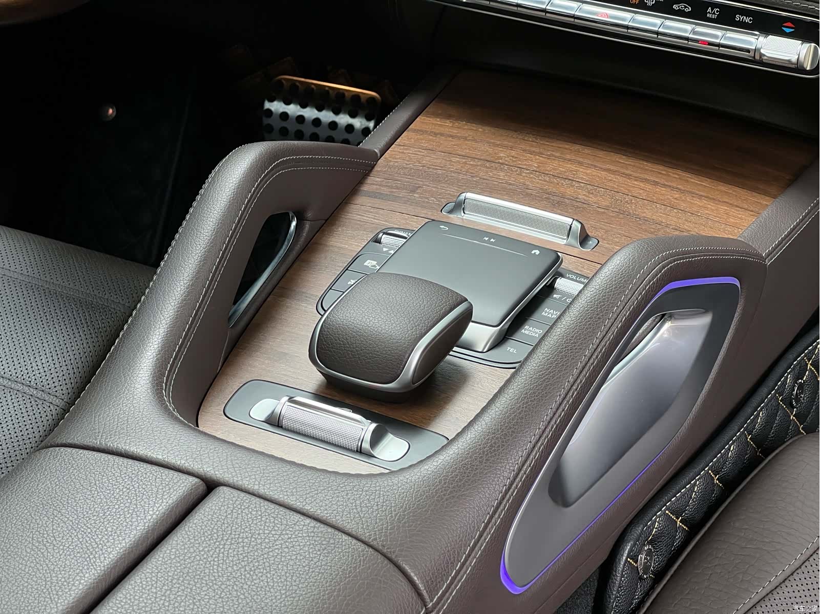 Mercedes-Benz GLS, 2022 19
