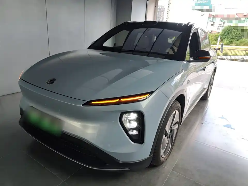 NIO ES6