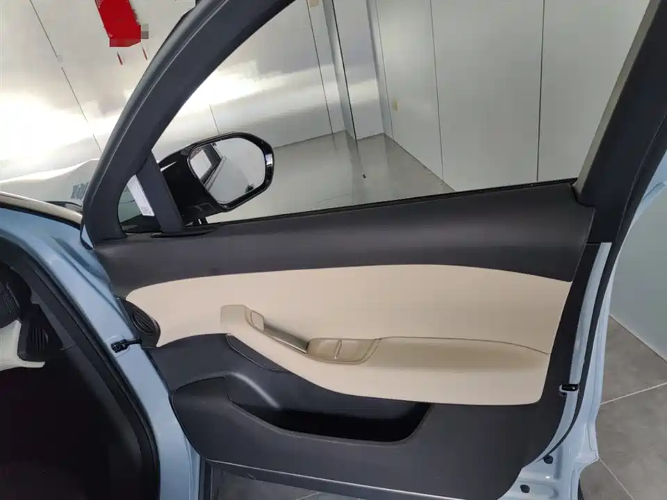NIO ES6