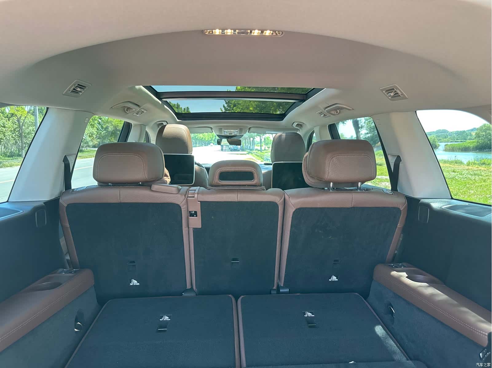 Mercedes-Benz GLS, 2024 20