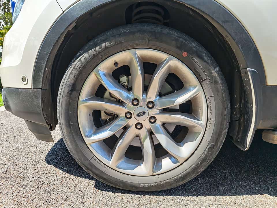 Ford Explorer Ford Explorer