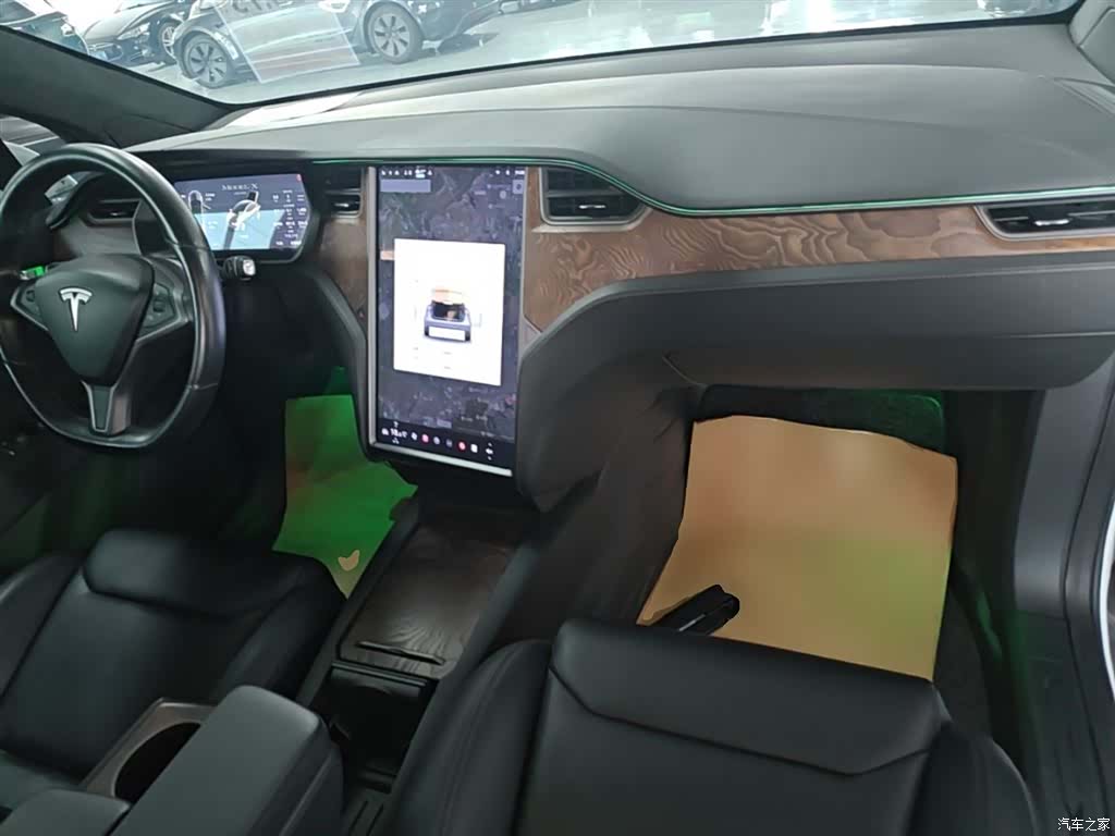 Tesla Model X, 2019 10