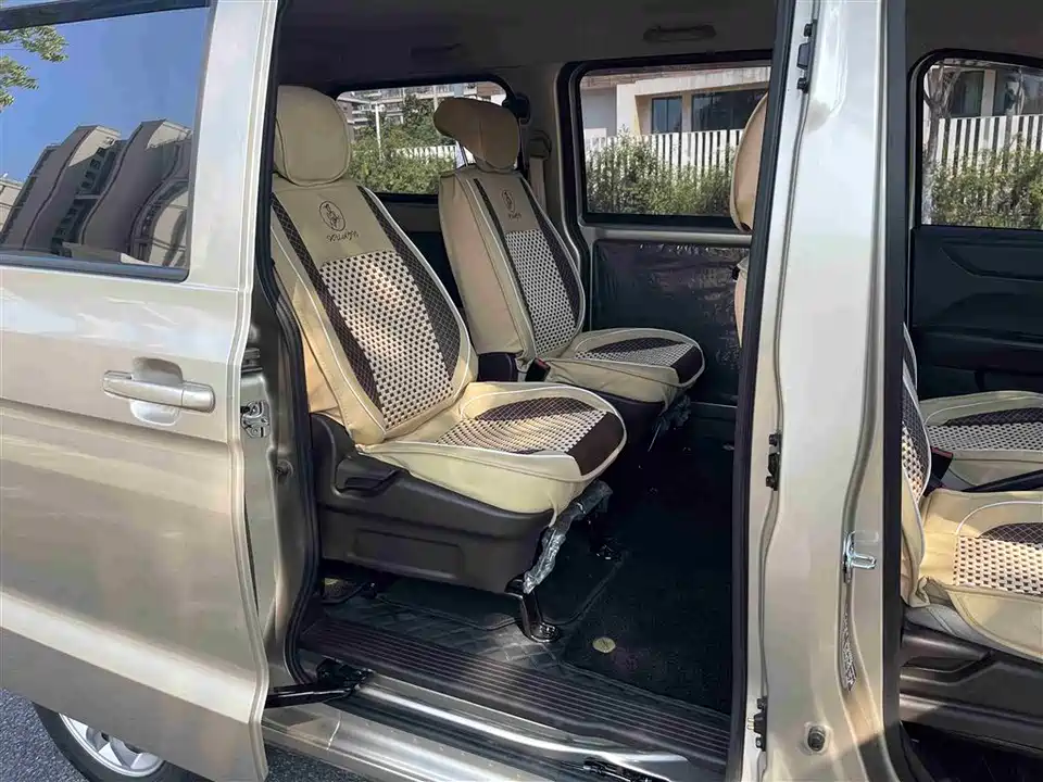 Wuling Wuling Hongguang V