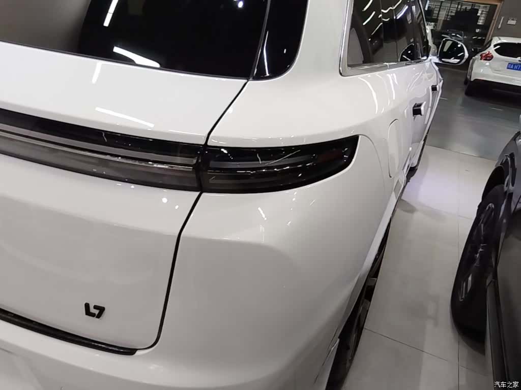 Li Auto L7, 2023 8