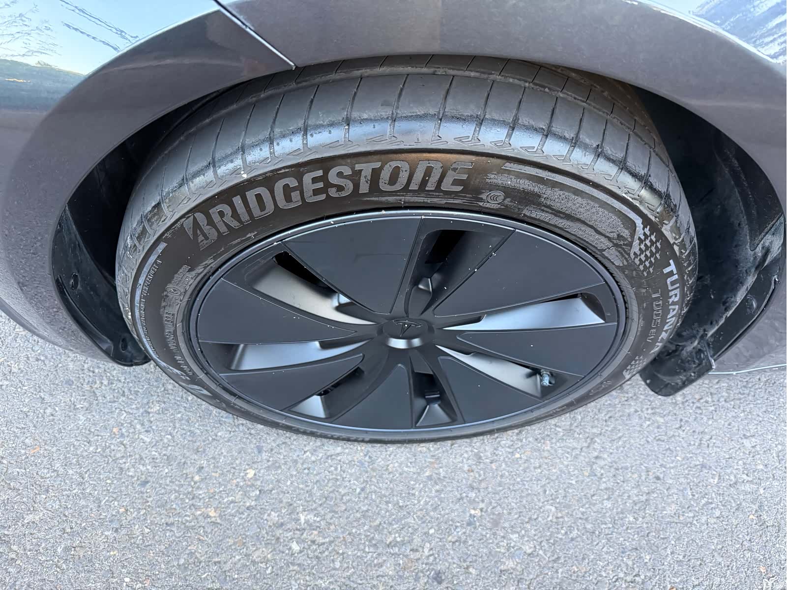Tesla Model 3, 2025 4