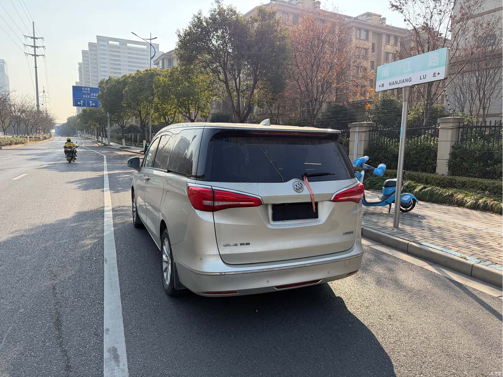 Buick GL8, 2019 3